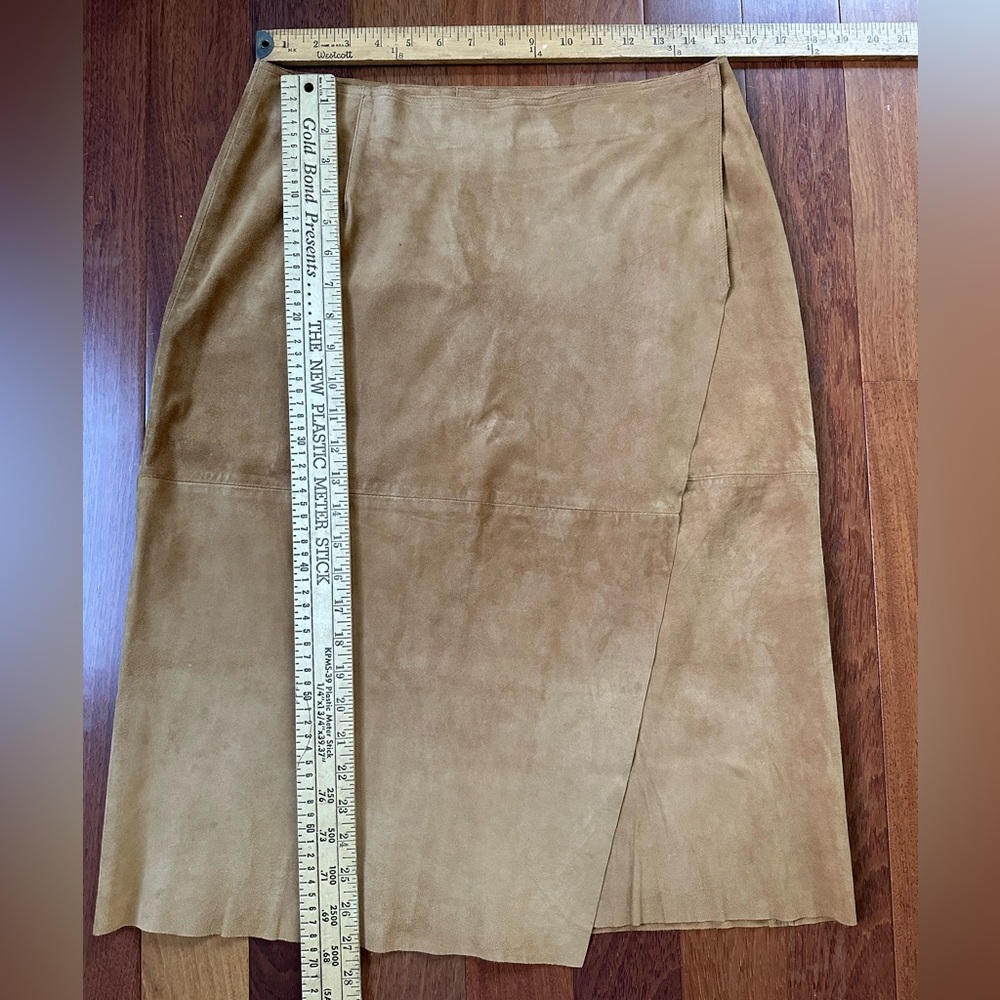 Liz Claiborne Lizwear suede camel/carmel color leather wrap skirt - Picture 6 of 10